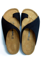 Load image into Gallery viewer, Women&#39;s Anatomical Natural Footbed Black Leather Slippers