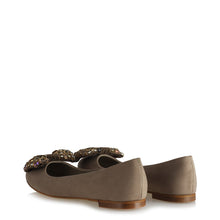 Load image into Gallery viewer, Women&#39;s Buckle Mink Suede Babette