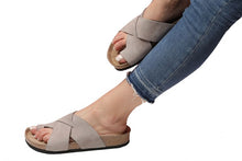 Load image into Gallery viewer, Women&#39;s Anatomical Natural Footbed Stone Color Leather Slippers